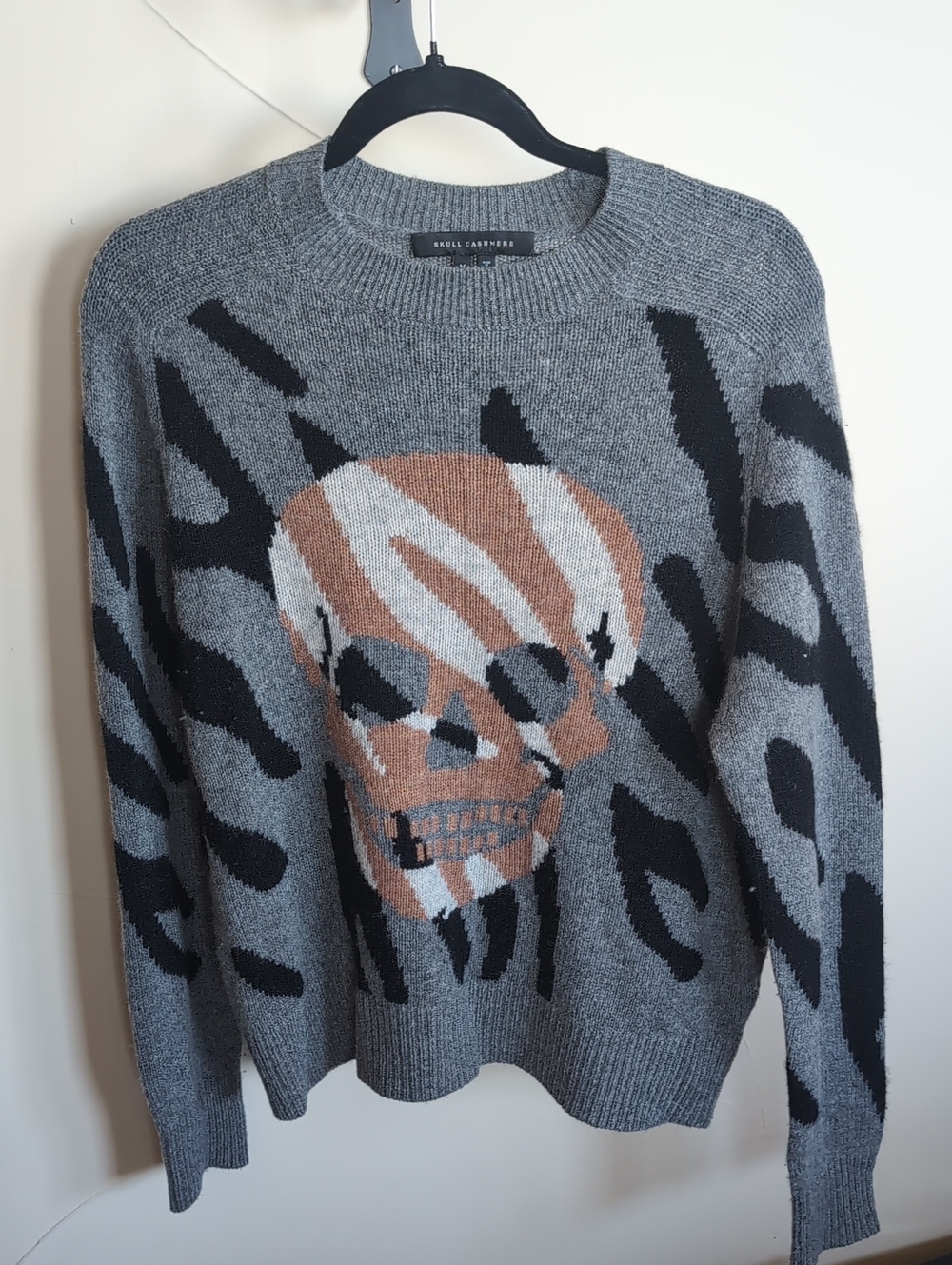 Skull Cashmere Jaden Wool & Cashmere Blend Skull Motif Sweater Abstract  Print